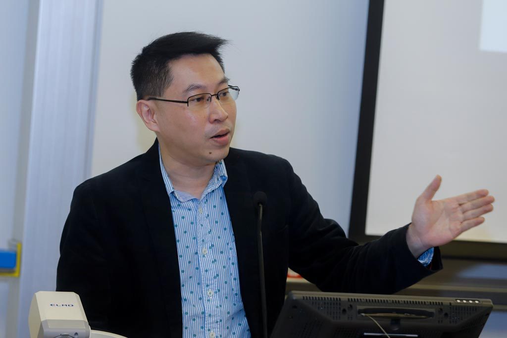 香港亞太研究所公共政策研究中心副主任黃偉豪教授​